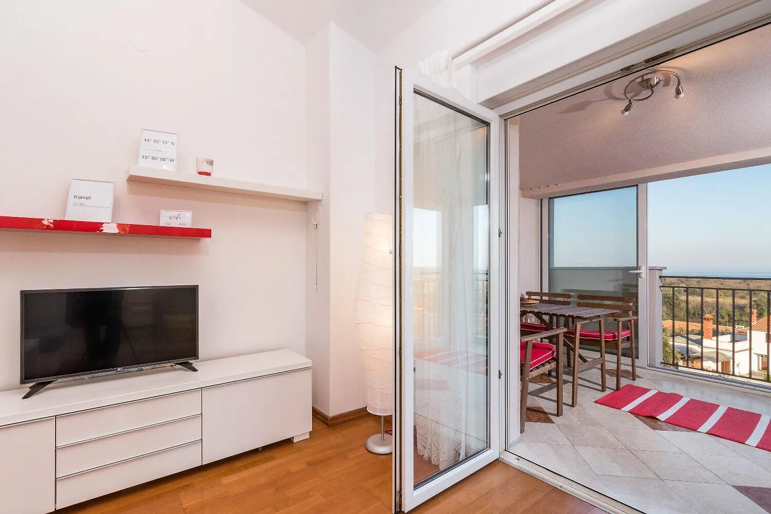 Apartment Robi 1 - Sea View Liznjan
