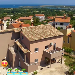  Apartment Apartmani B&B